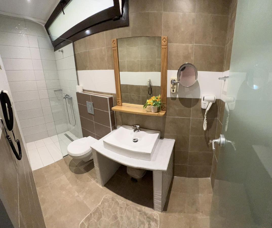 Golden Days Hotel Афанту Екстериор снимка