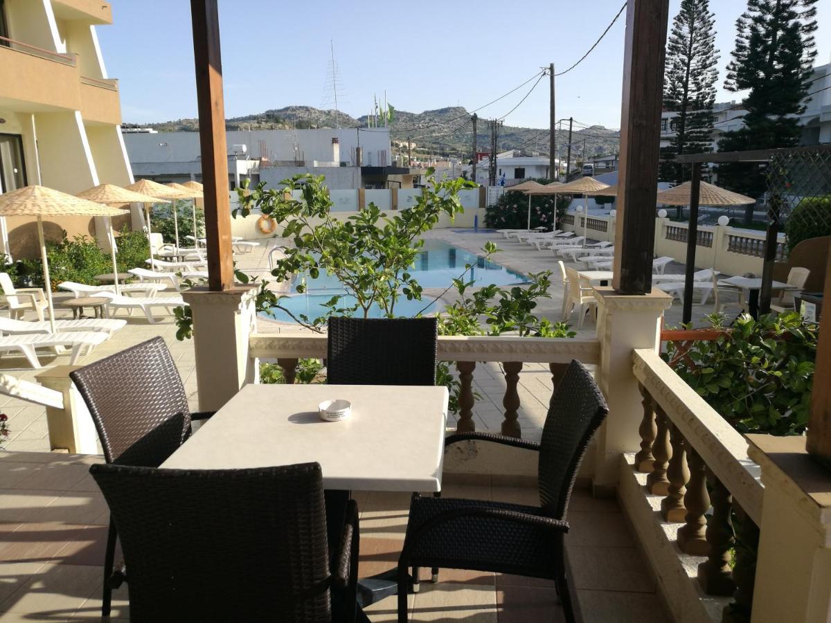 Golden Days Hotel Афанту Екстериор снимка